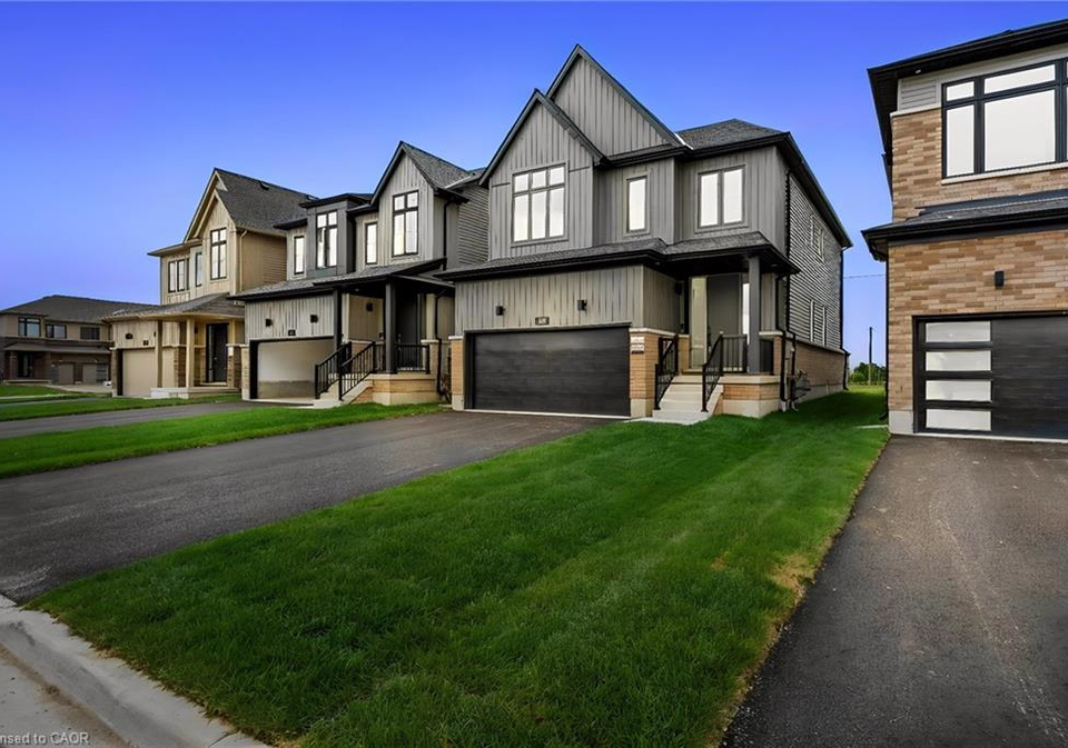 14-hepburn-place-n-stratford-ontario-40839654