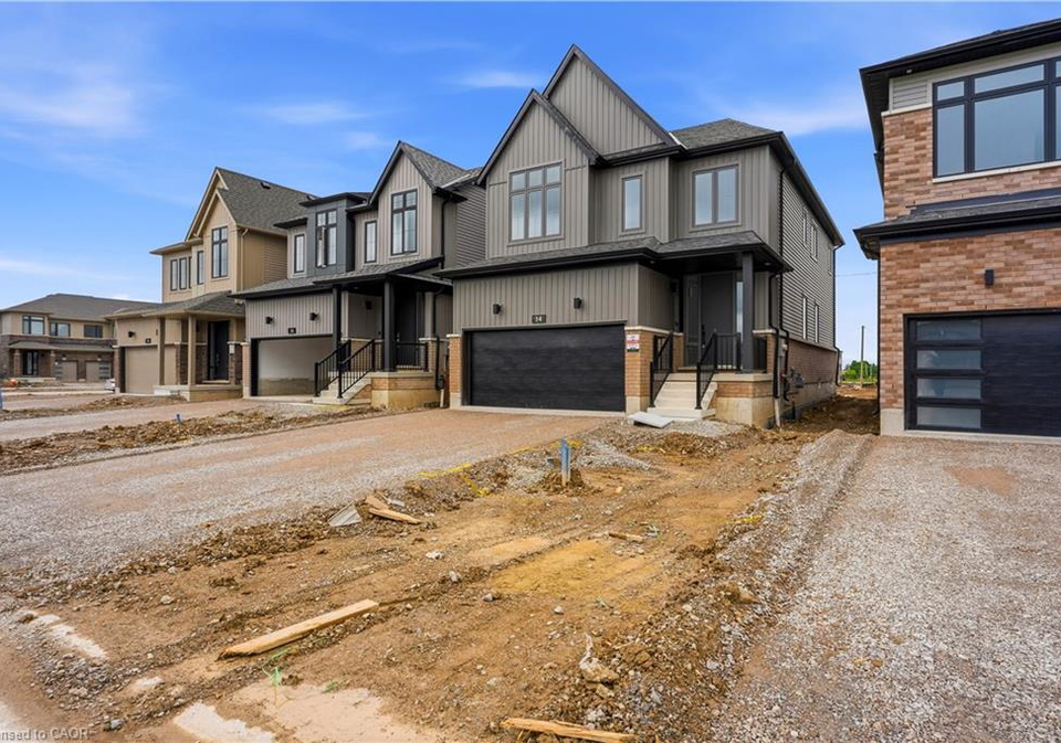 14-hepburn-place-n-stratford-ontario-40839654