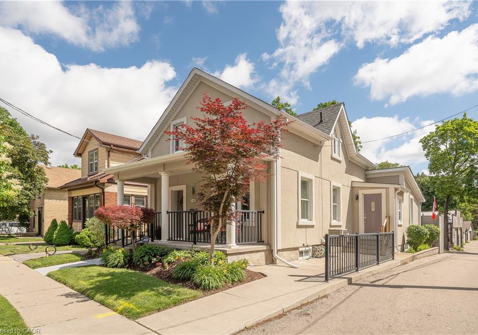 40-moore-avenue-kitchener-ontario-40839665