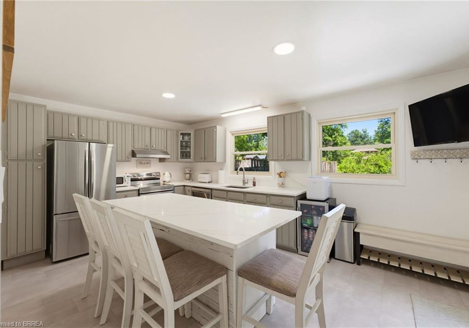 10-king-william-street-st-george-ontario-40839695