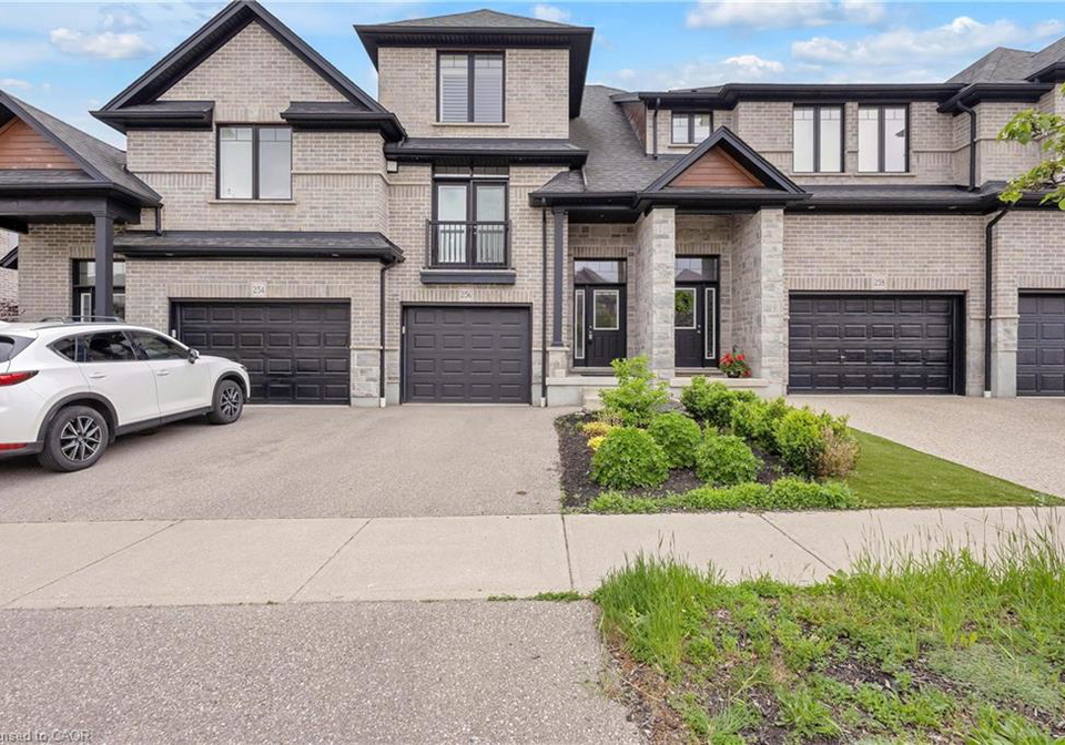 256-falconridge-drive-kitchener-ontario-40839704
