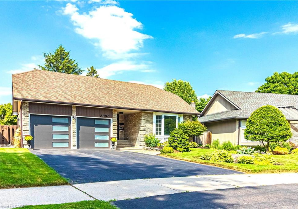 2390-sinclair-circle-burlington-ontario-40839736