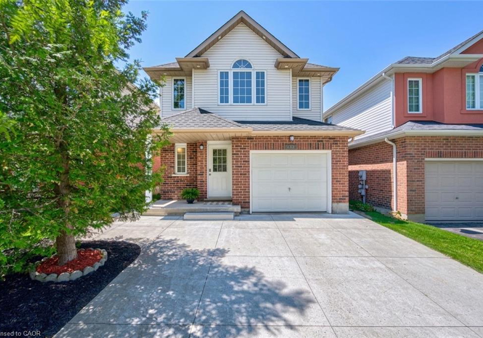 223-buttercup-court-waterloo-ontario-40839737