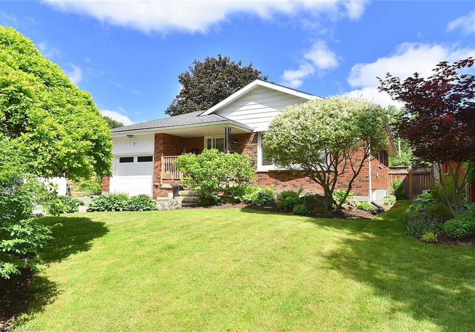 7-monarch-court-dundas-ontario-40839746