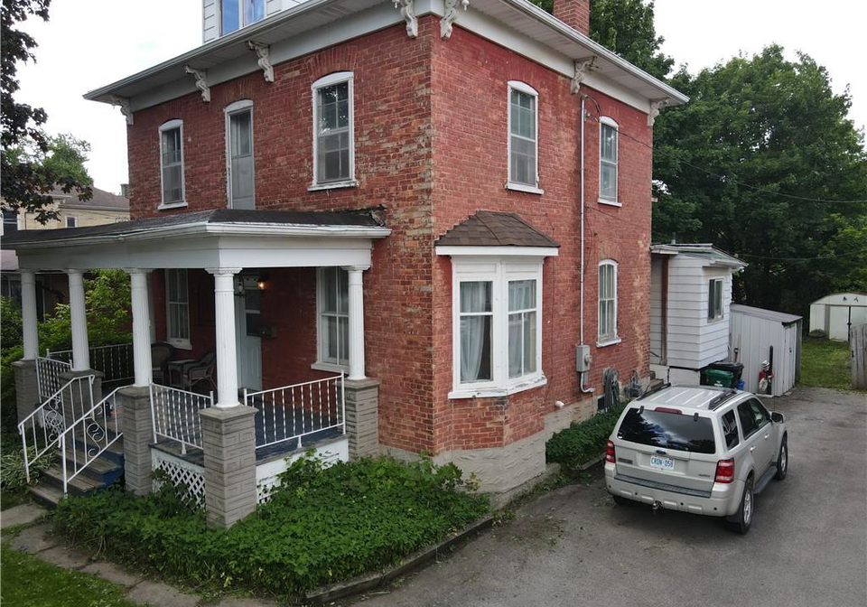 4-dunke-street-s-elmira-ontario-40839761