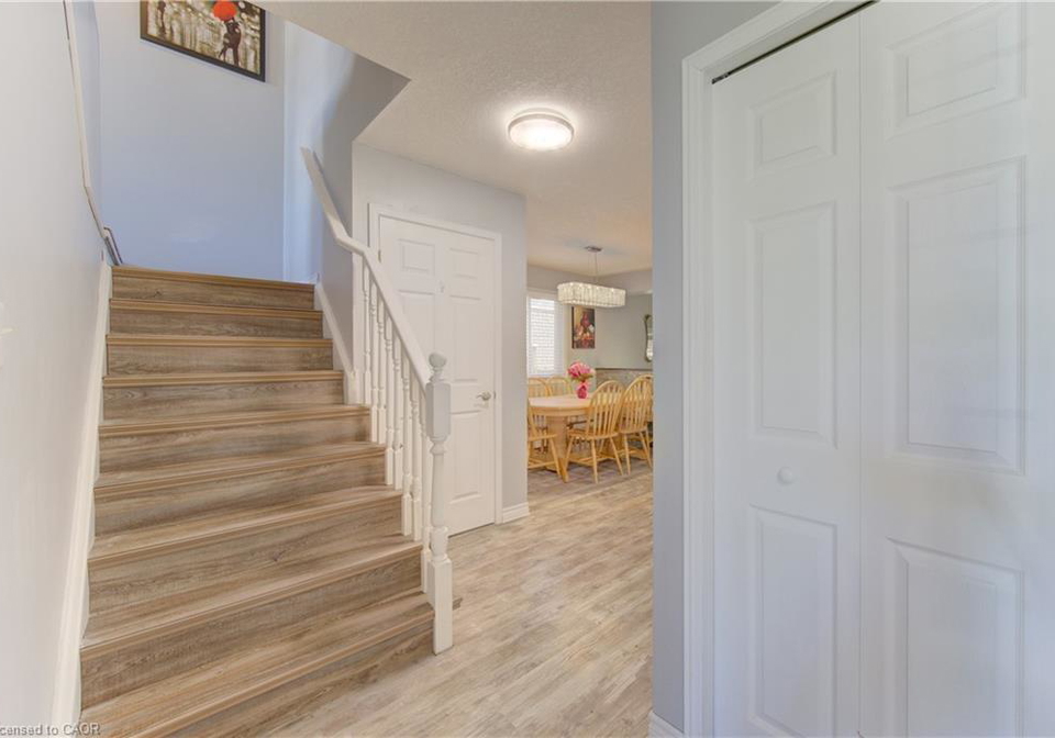 39-chantilly-street-kitchener-ontario-40839770