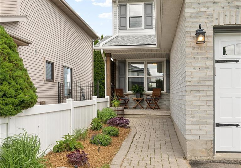 16-white-sands-court-kitchener-ontario-40839774
