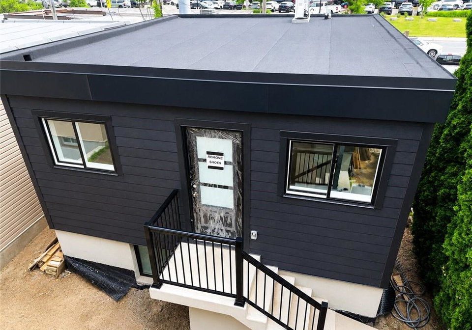 17-white-avenue-north-york-ontario-40839780