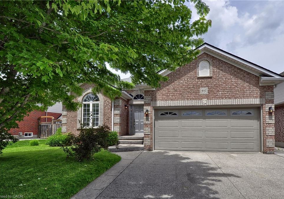 95-drinkwater-drive-cambridge-ontario-40839798