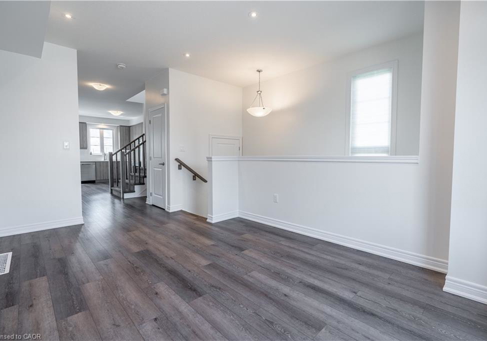 120-court-drive-paris-ontario-40839863