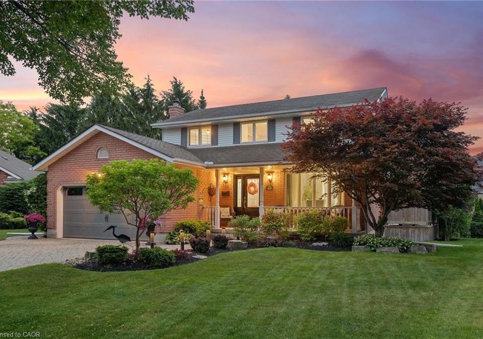 18-dunnington-court-kitchener-ontario-40839882