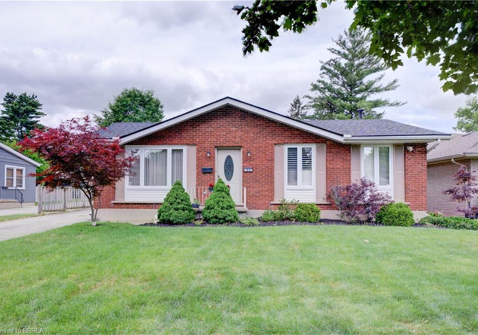 83-evelyn-street-brantford-ontario-40839887