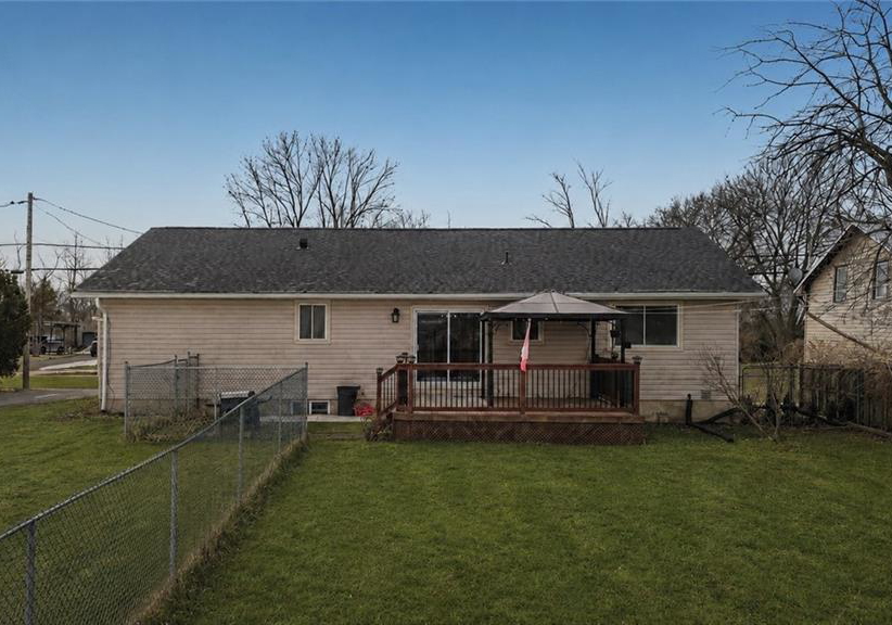 12-main-street-w-selkirk-ontario-40839896