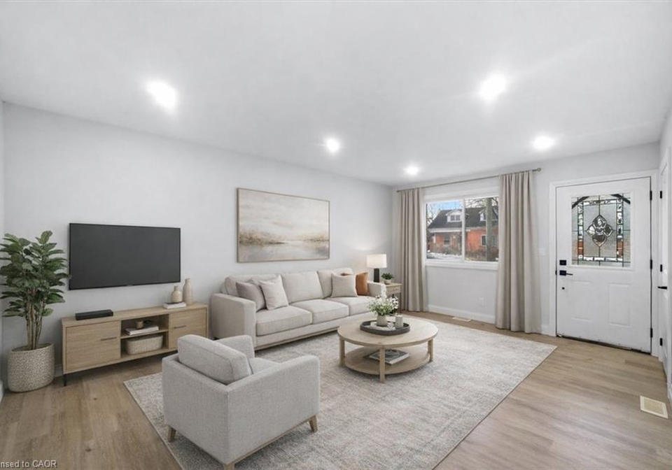 12-main-street-w-selkirk-ontario-40839896