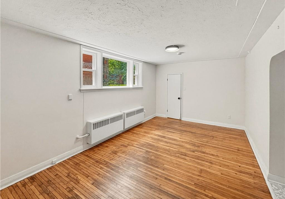 11-sheridan-street-brantford-ontario-40839903