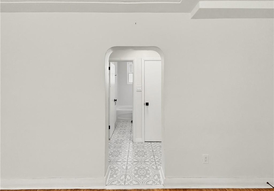 11-sheridan-street-brantford-ontario-40839903