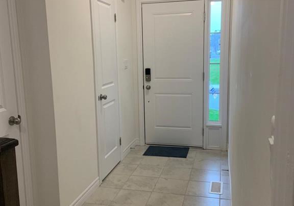 16-dayman-drive-ancaster-ontario-40839912