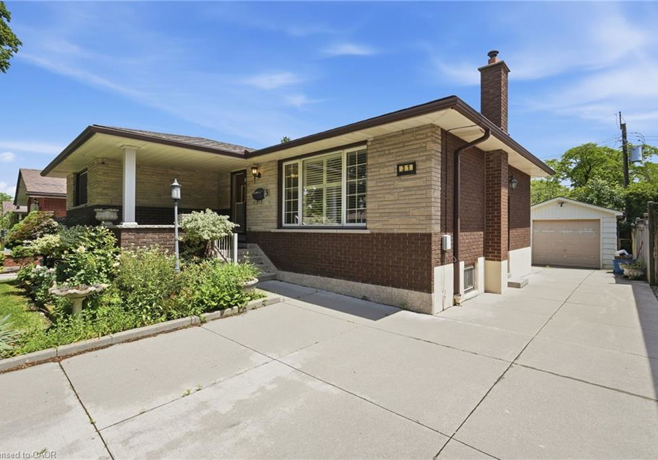 31-sycamore-street-hamilton-ontario-40839924