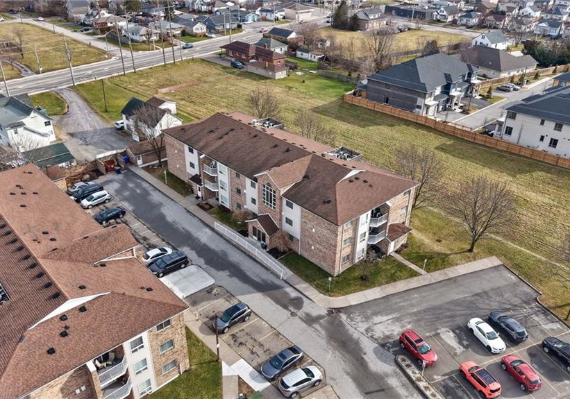 1061-vansickle-road-n-st-catharines-ontario-40839945