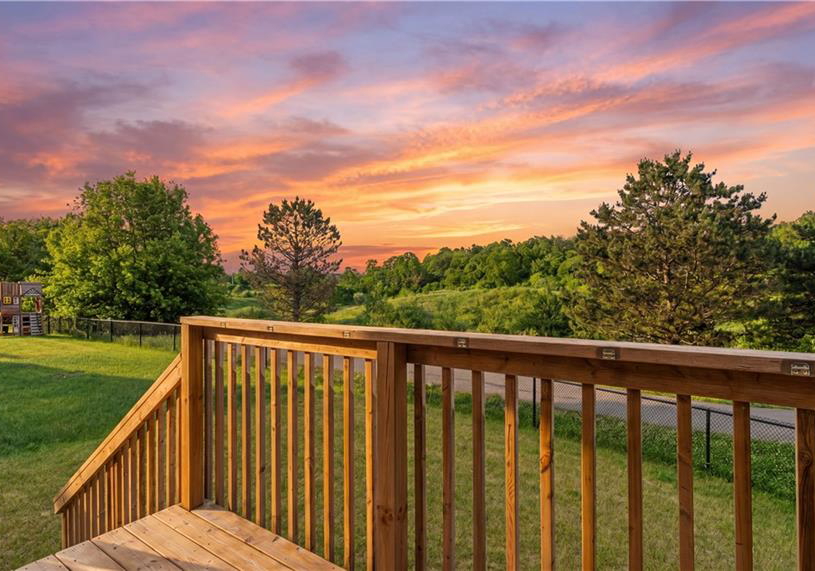 97-lilac-circle-caledonia-ontario-40839969