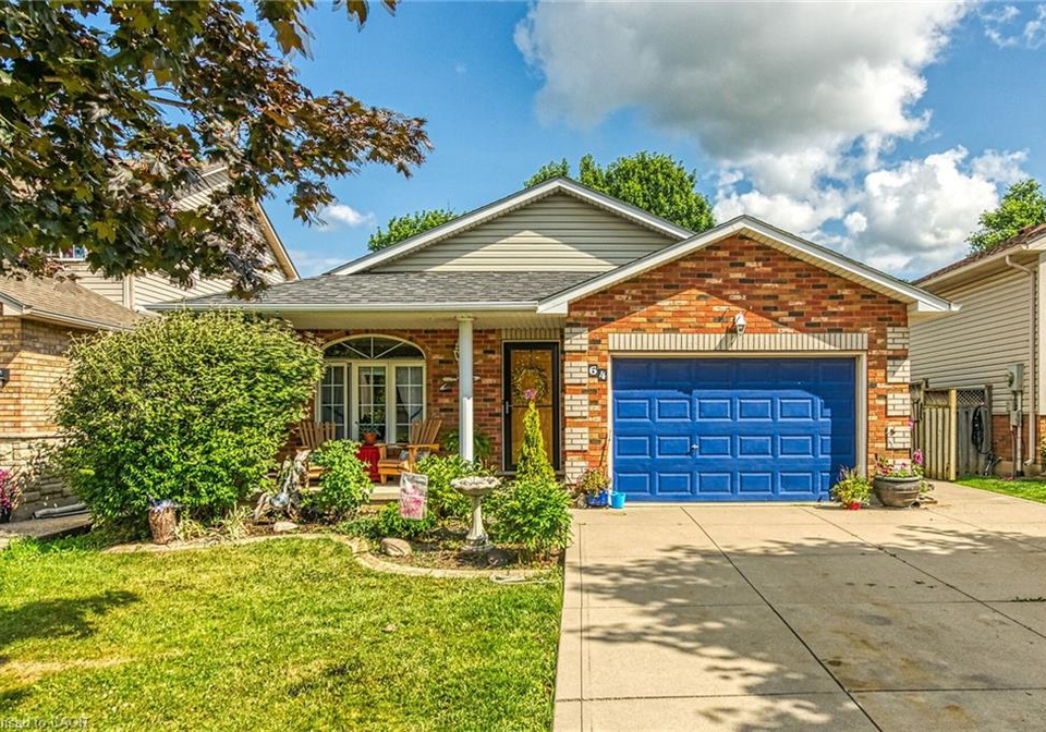 64-caledonia-avenue-caledonia-ontario-40839977