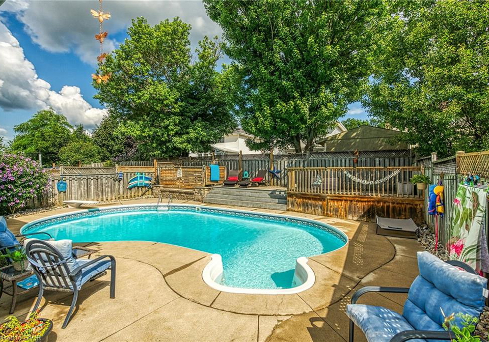 64-caledonia-avenue-caledonia-ontario-40839977