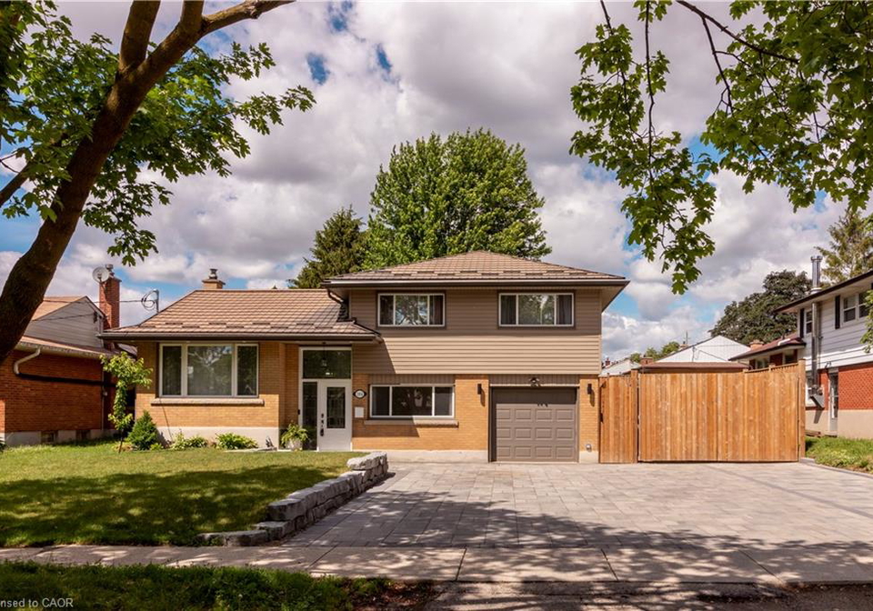 304-greenfield-avenue-kitchener-ontario-40839979