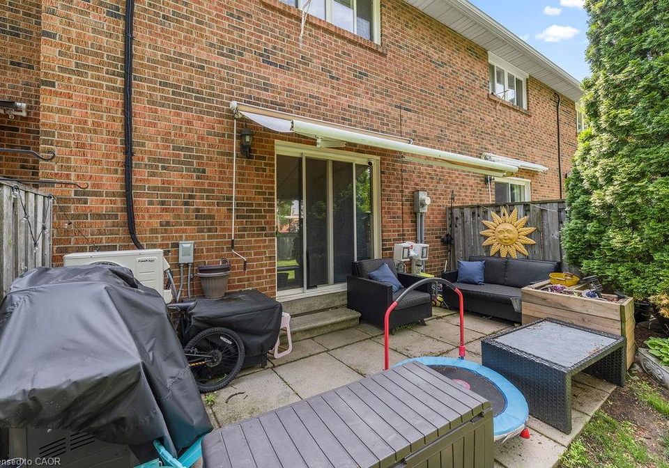 125-livingston-avenue-grimsby-ontario-40840010
