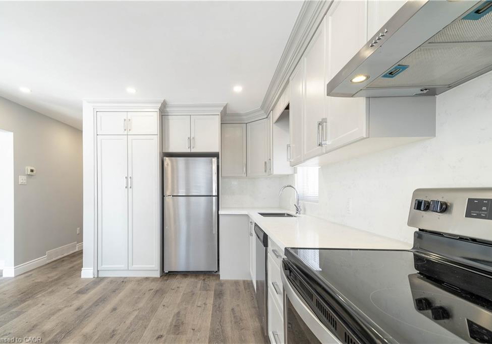 196-upper-paradise-road-hamilton-ontario-40840016