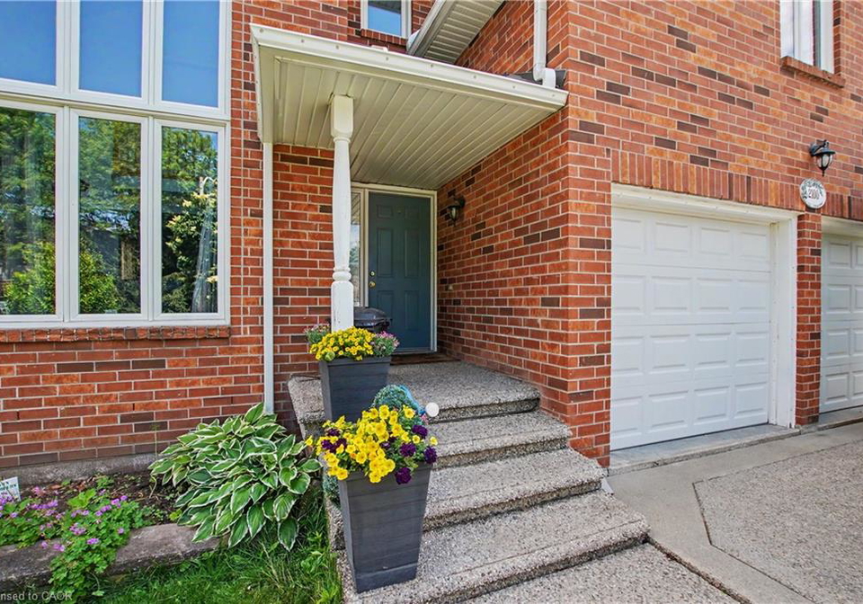 2100-kevin-crescent-burlington-ontario-40840051