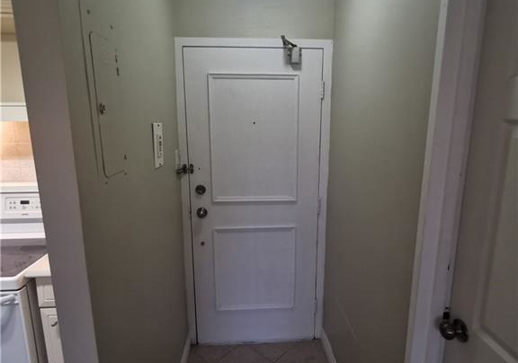 1950-main-street-w-hamilton-ontario-40840055