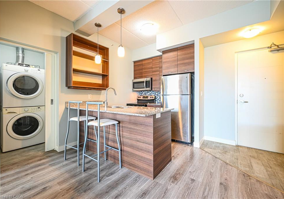 318-spruce-street-waterloo-ontario-40840083
