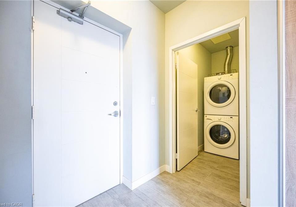 318-spruce-street-waterloo-ontario-40840091
