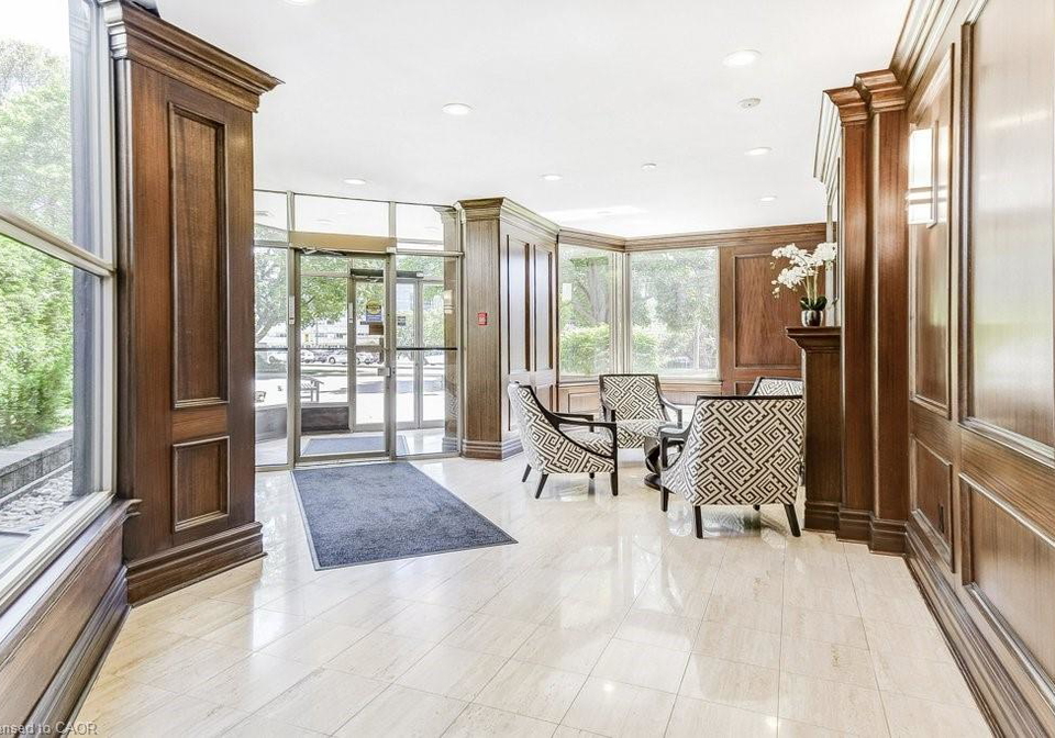 1201-north-shore-boulevard-e-burlington-ontario-40840110