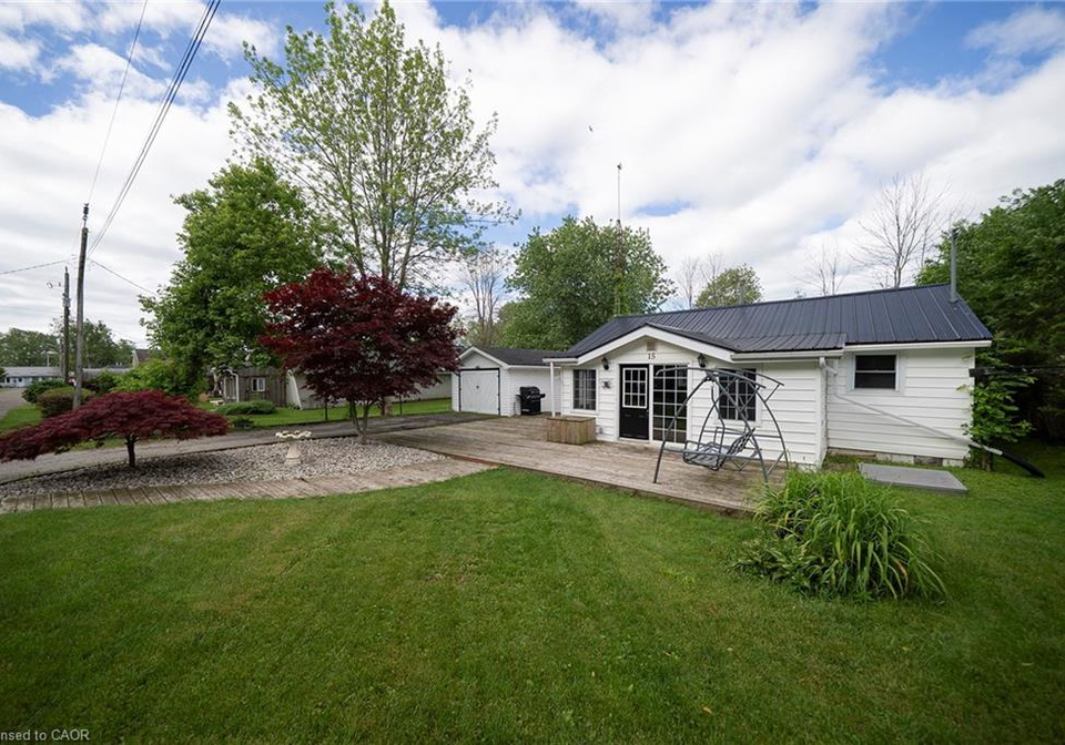 15-barbara-drive-nanticoke-ontario-40840115