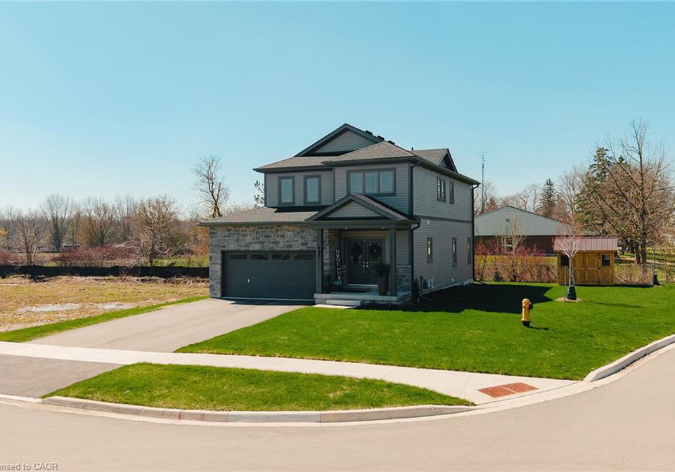109-ballantyne-avenue-atwood-ontario-40840121