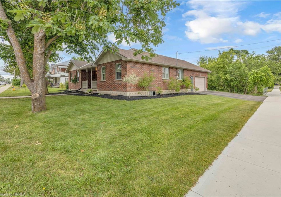 5-walpole-drive-jarvis-ontario-40840127