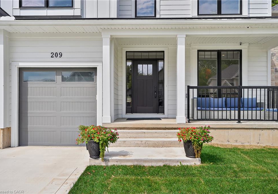 209-jeffrey-place-kitchener-ontario-40840130