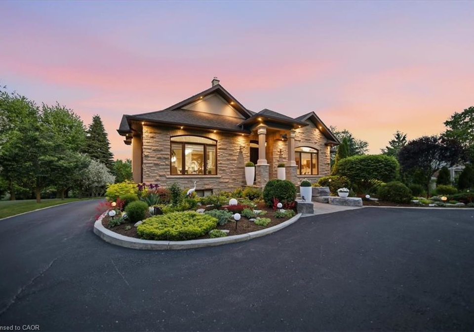 2371-snyders-road-e-petersburg-ontario-40840153