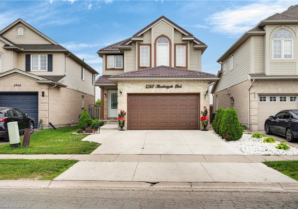 2560-meadowgate-boulevard-london-ontario-40840160