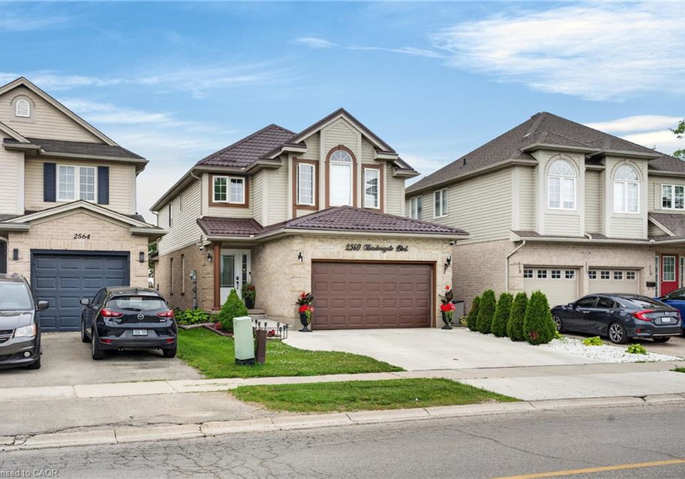 2560-meadowgate-boulevard-london-ontario-40840160