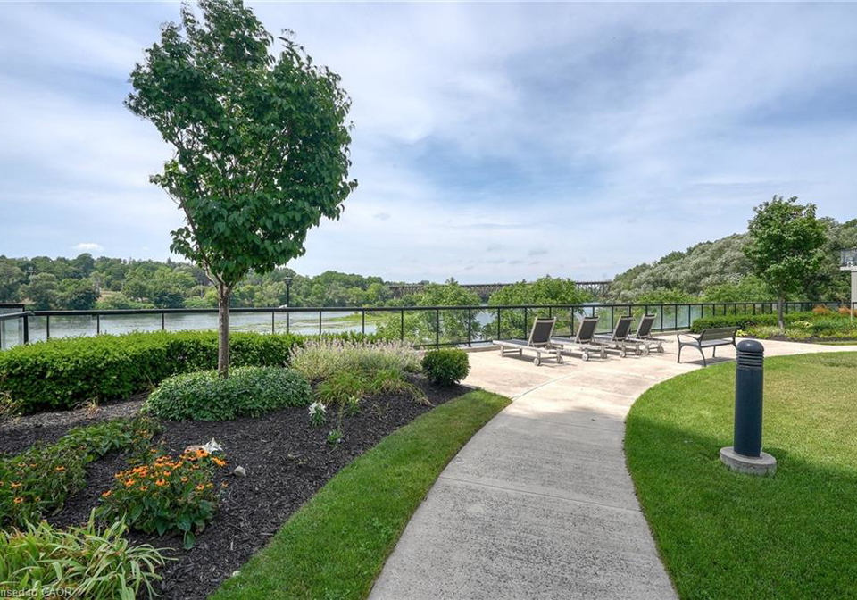 150-water-street-n-cambridge-ontario-40840162