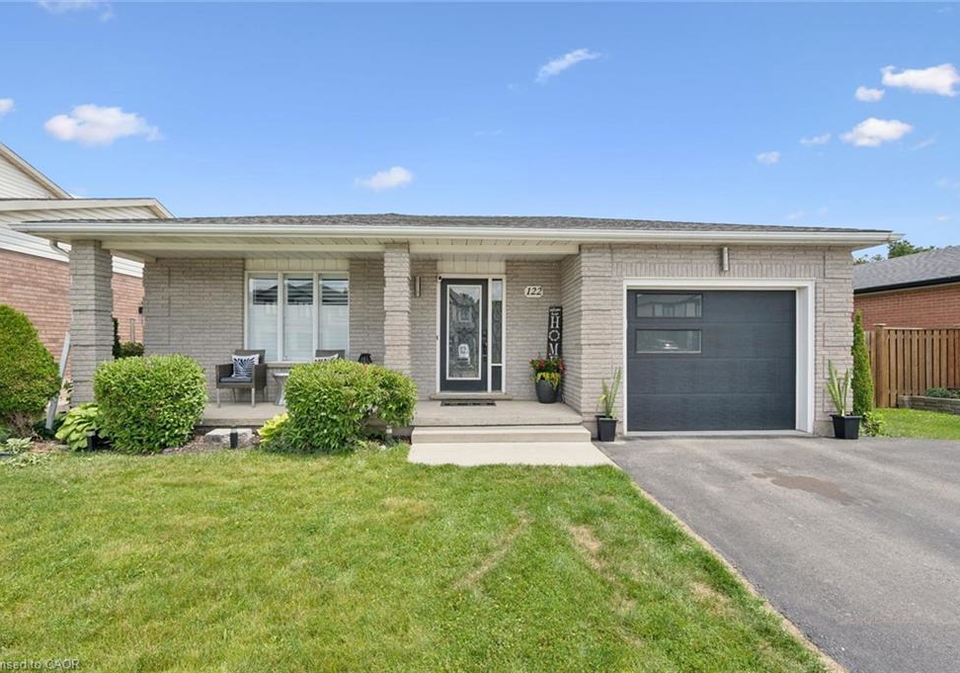 122-lisbon-pines-drive-cambridge-ontario-40840170