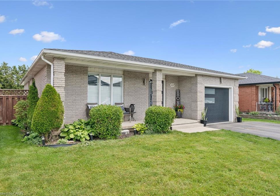 122-lisbon-pines-drive-cambridge-ontario-40840170