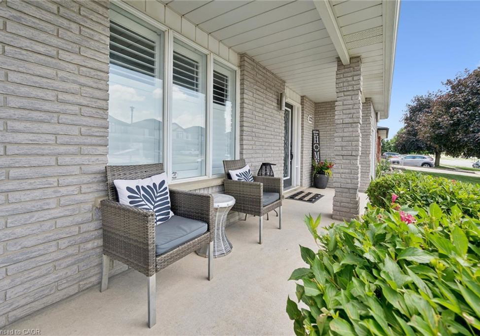 122-lisbon-pines-drive-cambridge-ontario-40840170