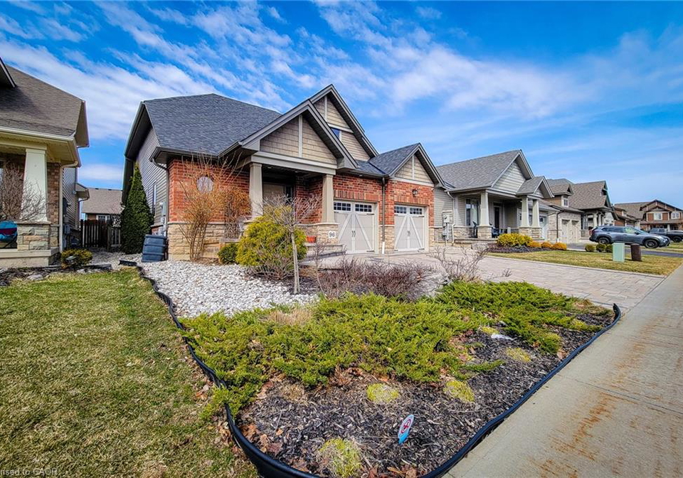 96-anastasia-boulevard-smithville-ontario-40840190