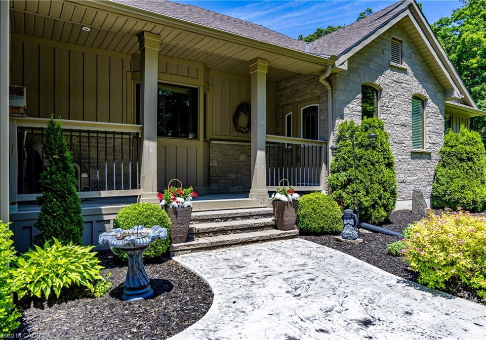 1821-norfolk-county-road-45-langton-ontario-40840192