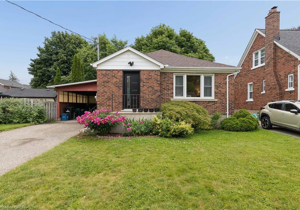 209-bedford-road-kitchener-ontario-40840222