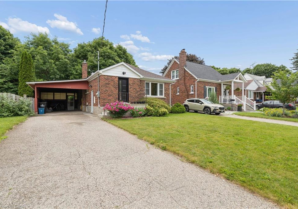 209-bedford-road-kitchener-ontario-40840222