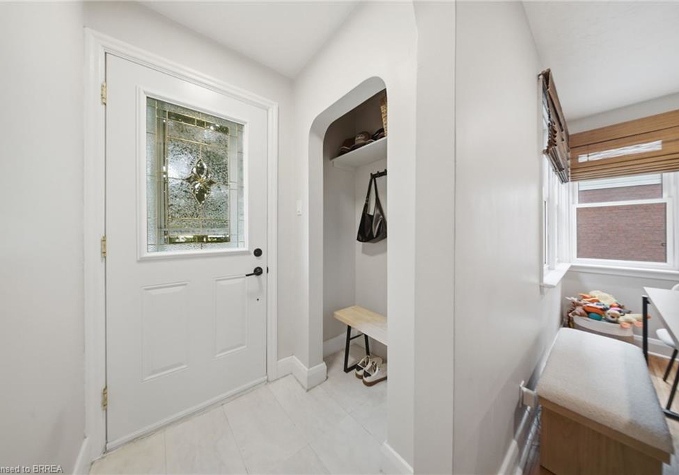 166-bond-street-ingersoll-ontario-40840238